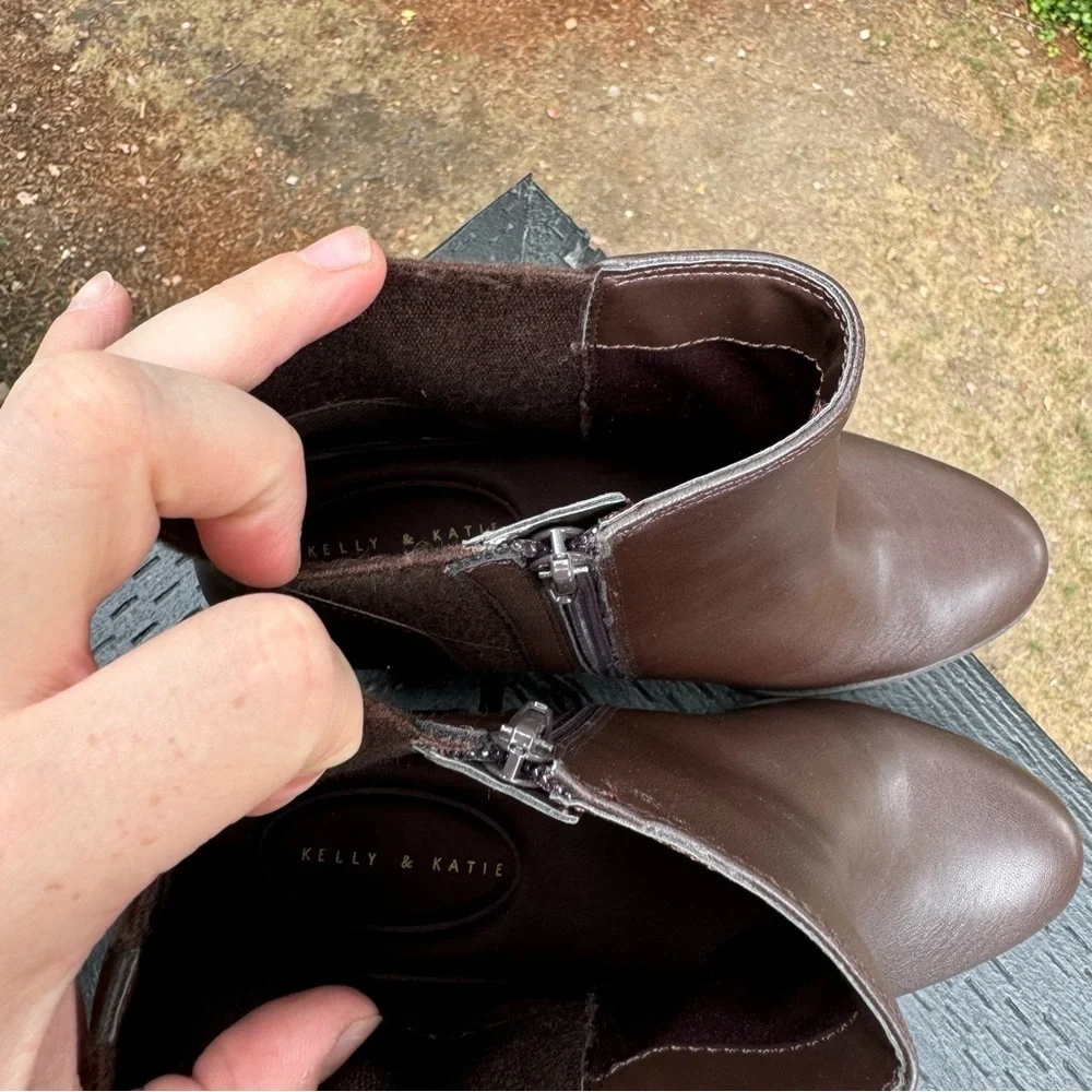 Kelly & Katie Women’s Jadona Block Heel Booties in Brown Size 10‎